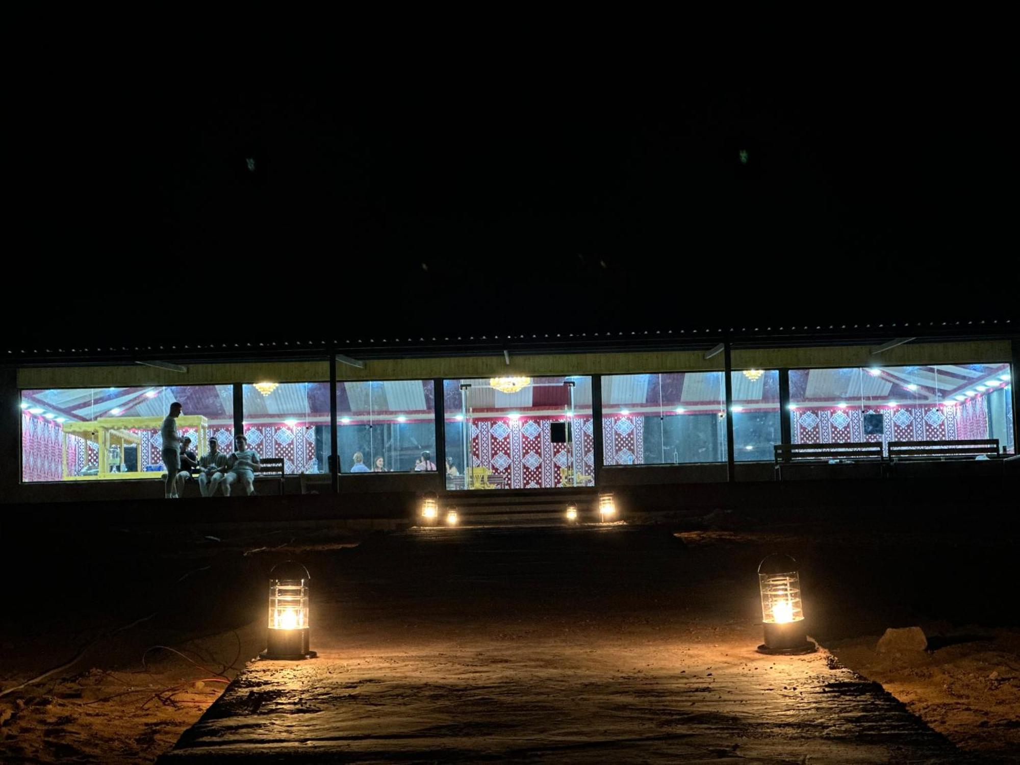 Wadi Rum Sunset Camp 外观 照片